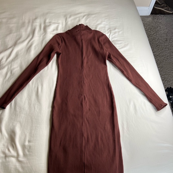 Layla Snatched Midi Dress- Chesnut - Picture 5 of 6